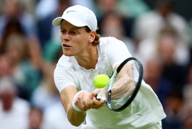 Mandatory Credit: Photo by Kieran McManus Shutterstock (14009604an) Jannik Sinner of Italy in action during his Semi Final Match. Wimbledon Tennis Championships, Day 12, The All England Lawn Tennis and Croquet Club, London, UK - 14 Jul 2023 Wimbledon Tennis Championships, Day 12, The All England Lawn Tennis and Croquet Club, London, UK - 14 Jul 2023  Copyright: xKieranxMcManus Shutterstockx 14009604an