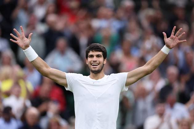 Carlos Alcaraz TENNIS : Wimbledon 2023 - 14 07 2023 AntoineCouvercelle Panoramic  