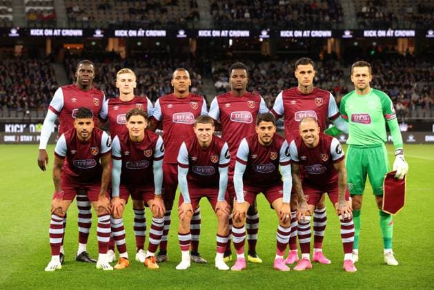 SOCCER WEST HAM GLORY, West Ham line up for a team photo before the pre-season soccer match between West Ham United and Perth Glory at Optus Stadium in Perth, Saturday, July 15, 2023. ( NO ARCHIVING, EDITORIAL USE ONLY, NO USE IN BOOKS WITHOUT CONSENT PERTH WESTERN AUSTRALIA AUSTRALIA  Copyright: xRICHARDxWAINWRIGHTx 20230715001820713774 