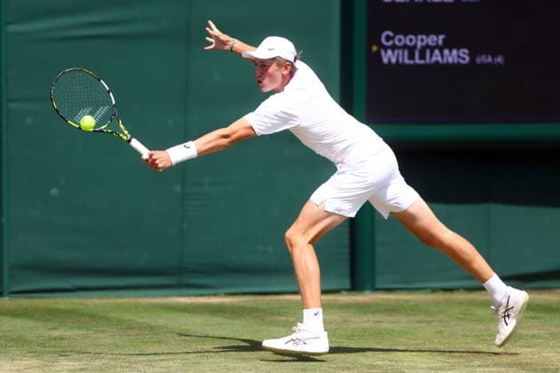 Mandatory Credit: Photo by Kieran McManus Shutterstock (14010523h) Henry Searle during his Boys Singles semi final match Wimbledon Tennis Championships, Day 13, The All England Lawn Tennis and Croquet Club, London, UK - 15 Jul 2023 Wimbledon Tennis Championships, Day 13, The All England Lawn Tennis and Croquet Club, London, UK - 15 Jul 2023  Copyright: xKieranxMcManus Shutterstockx 14010523h