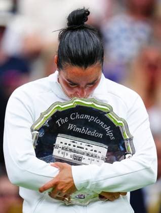 Mandatory Credit: Photo by Javier Garcia Shutterstock (14010521eb) An upset Ons Jabeur after defeat in the Ladies SIngles final Wimbledon Tennis Championships, Day 13, The All England Lawn Tennis and Croquet Club, London, UK - 15 Jul 2023 Wimbledon Tennis Championships, Day 13, The All England Lawn Tennis and Croquet Club, London, UK - 15 Jul 2023  Copyright: xJavierxGarcia Shutterstockx 14010521eb