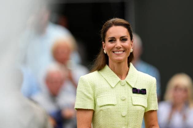 Mandatory Credit: Photo by Dave Shopland Shutterstock (14010519cr) Catherine Princess of Wales preparing to present the Venus Rosewater Dish after the Ladies Singles final Wimbledon Tennis Championships, Day 13, The All England Lawn Tennis and Croquet Club, London, UK - 15 Jul 2023 Wimbledon Tennis Championships, Day 13, The All England Lawn Tennis and Croquet Club, London, UK - 15 Jul 2023  Copyright: xDavexShopland Shutterstockx 14010519cr
