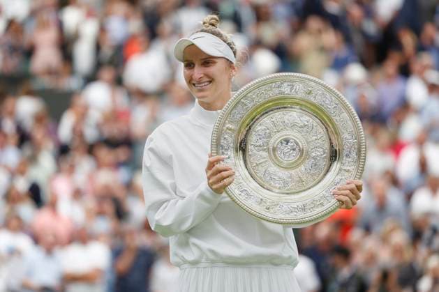 Marketa Vondrousova with the cup, trophy, award ceremony, presentation Copyright: xJuergenxHasenkopfx