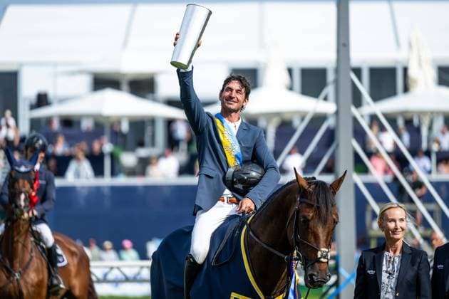 Bilder des Jahres 2023, Sport 07 Juli Sport Themen der Woche KW28 Sport Bilder des Tages 230715 Steve Guerdat, Schweiz, pa hästen Easy Star De Talma jublar under dag 8 av Falsterbo Horse Show den 15 juli 2023 i Falsterbo. *** 230715 Steve Guerdat, Switzerland, on the horse Easy Star De Talma cheers during day 8 of the Falsterbo Horse Show on July 15, 2023 in Falsterbo.  Copyright: MATHILDAxAHLBERG BB230715MA021