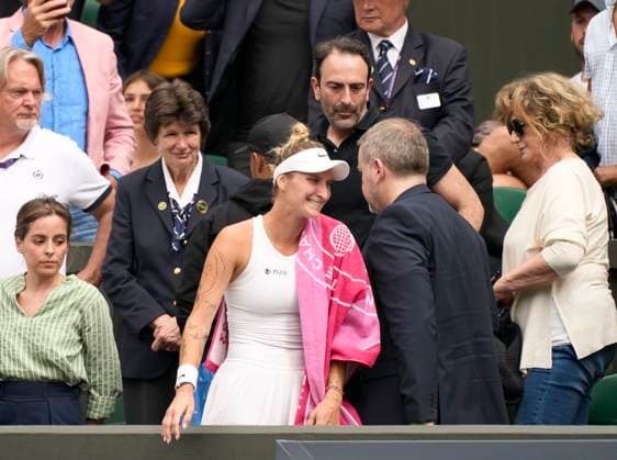 2023 Wimbledon Championships Winner Marketa Vondrousova climbs up into the stands to embrace friends and family after winning the womens™ finals on Day 13 at the 2023 Wimbledon Championships at the All England Club, London, UK, 15 July 2023, Credit:Peter van den Berg Avalon United Kingdom, England, London, All England Lawn Tennis and Croquet Club  Copyright: xPeterxvanxdenxBergx xAvalonx 0789315219