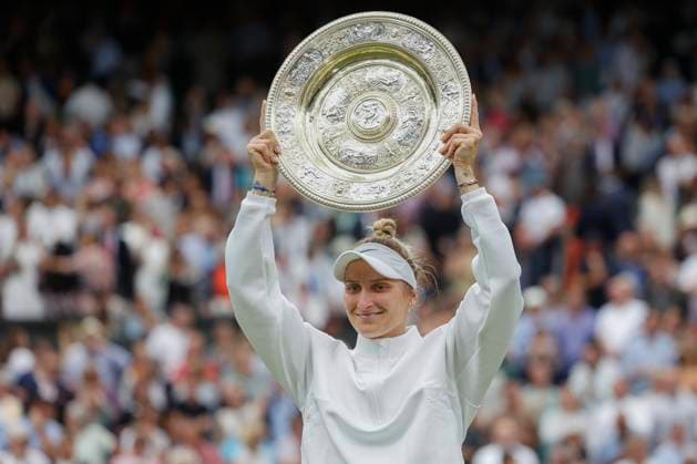 Marketa Vondrousova with the cup, trophy, award ceremony, presentation Copyright: xJuergenxHasenkopfx
