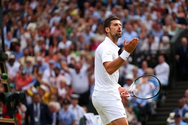 Mandatory Credit: Photo by Ella Ling Shutterstock (14011309fr) Novak Djokovic blows a kiss during the Men s Singles final Wimbledon Tennis Championships, Day 14, The All England Lawn Tennis and Croquet Club, London, UK - 16 Jul 2023 Wimbledon Tennis Championships, Day 14, The All England Lawn Tennis and Croquet Club, London, UK - 16 Jul 2023  Copyright: xEllaxLing Shutterstockx 14011309fr