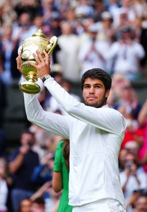 Mandatory Credit: Photo by Javier Garcia Shutterstock (14011311jq) Carlos Alcaraz lifts the The Gentlemen s Singles Trophy after victory Wimbledon Tennis Championships, Day 14, The All England Lawn Tennis and Croquet Club, London, UK - 16 Jul 2023 Wimbledon Tennis Championships, Day 14, The All England Lawn Tennis and Croquet Club, London, UK - 16 Jul 2023  Copyright: xJavierxGarcia Shutterstockx 14011311jq