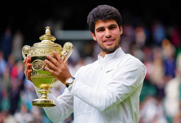Mandatory Credit: Photo by Javier Garcia Shutterstock (14011311kg) Carlos Alcaraz lifts the The Gentlemen s Singles Trophy after victory Wimbledon Tennis Championships, Day 14, The All England Lawn Tennis and Croquet Club, London, UK - 16 Jul 2023 Wimbledon Tennis Championships, Day 14, The All England Lawn Tennis and Croquet Club, London, UK - 16 Jul 2023  Copyright: xJavierxGarcia Shutterstockx 14011311kg
