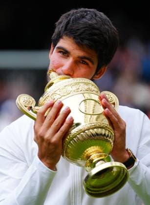 Mandatory Credit: Photo by Javier Garcia Shutterstock (14011311kl) Carlos Alcaraz lifts the The Gentlemen s Singles Trophy after victory Wimbledon Tennis Championships, Day 14, The All England Lawn Tennis and Croquet Club, London, UK - 16 Jul 2023 Wimbledon Tennis Championships, Day 14, The All England Lawn Tennis and Croquet Club, London, UK - 16 Jul 2023  Copyright: xJavierxGarcia Shutterstockx 14011311kl