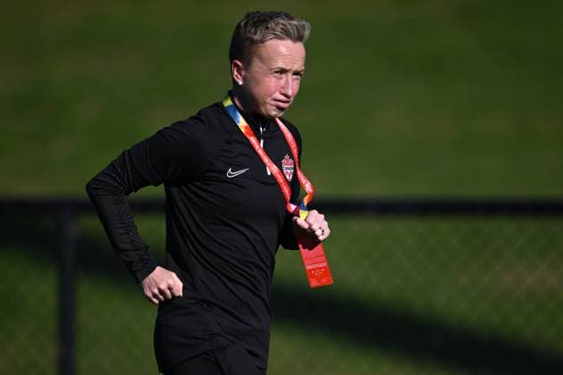 WWC23 CANADA TRAINING, Canada head coach Beverly Priestman during a team training session ahead of the FIFA Women?s World Cup at Olympic Park in Heidelberg West in Melbourne, Monday, July 17, 2023. ( NO ARCHIVING, EDITORIAL USE ONLY, NO USE IN BOOKS WITHOUT CONSENT MELBOURNE VIC AUSTRALIA  Copyright: xJOELxCARRETTx 20230717001821230511 