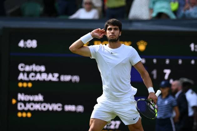 Wimbledon - Carlos Alcaraz Wins First Title Carlos Alcaraz (ESP) wins his first Wimbledon Championships at the 2023 Wimbledon Championships at the AELTC in London, UK on July 16, 2023. Photo by Corinne Dubreuil ABACAPRESS.COMM London United Kingdom  Copyright: xDubreuilxCorinne ABACAx 860951_041 DubreuilxCorinne ABACAx 860951_041