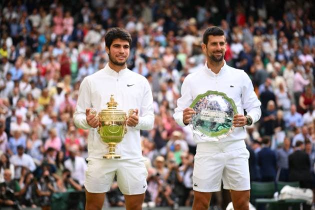 Wimbledon - Carlos Alcaraz Wins First Title Carlos Alcaraz (ESP) and Novak Djokovic (SRB) during the men final at the 2023 Wimbledon Championships at the AELTC in London, UK on July 16, 2023. Photo by Corinne Dubreuil ABACAPRESS.COMM London United Kingdom  Copyright: xDubreuilxCorinne ABACAx 860951_103 DubreuilxCorinne ABACAx 860951_103