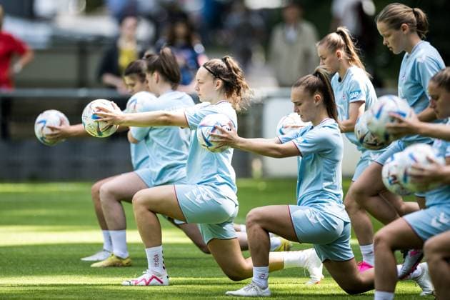 Football, Women, 1. FC Köln, Training kick-off