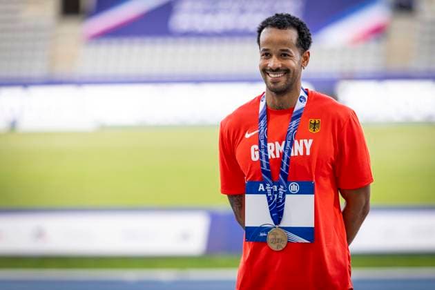 Bilder des Jahres 2023, Sport 07 Juli Sport Themen der Woche KW29 Sport Bilder des Tages Paris 2023 World Para Athletics Championships; Frankreich, 17.07.2023 Leon Schaefer (GER TSV Bayer 04 Leverkusen T63) gewinnt Bronze ueber 100m waehrend der World Para Athletics Championships am 17.07.2023 im Charlety Stadium in Paris, Frankreich. *** Paris 2023 World Para Athletics Championships France, 17 07 2023 Leon Schaefer GER TSV Bayer 04 Leverkusen T63 wins bronze over 100m during the World Para Athletics Championships on 17 07 2023 at Charlety Stadium in Paris, France Copyright: xBEAUTIFULxSPORTS AxelxKohringx