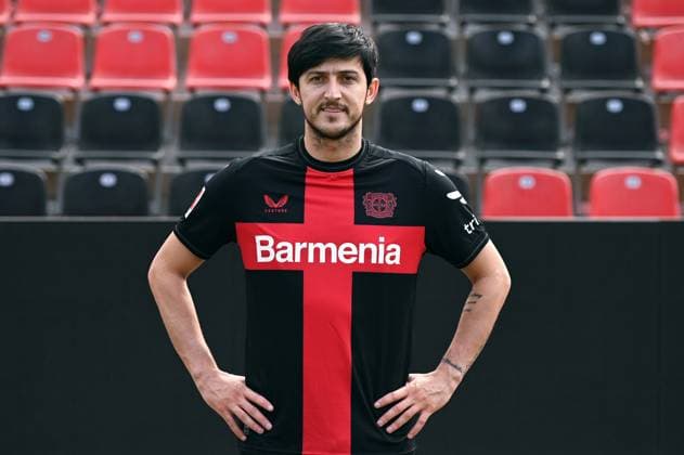 Sardar Azmoun Bayer 04 Leverkusen 1 BL, Porträttermin 2023 2024,