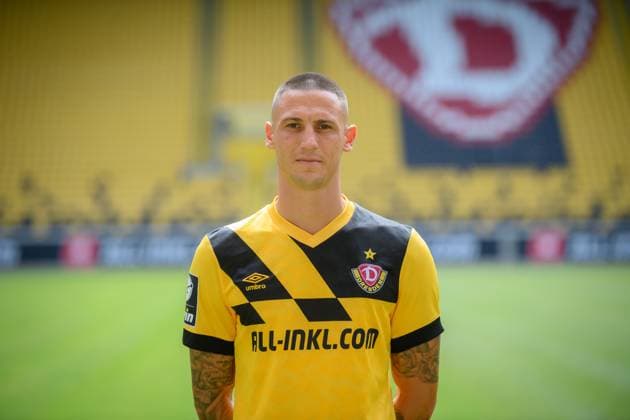 Panagiotis Vlachodimos SG Dynamo Dresden 3 league, portrait date 2023 2024