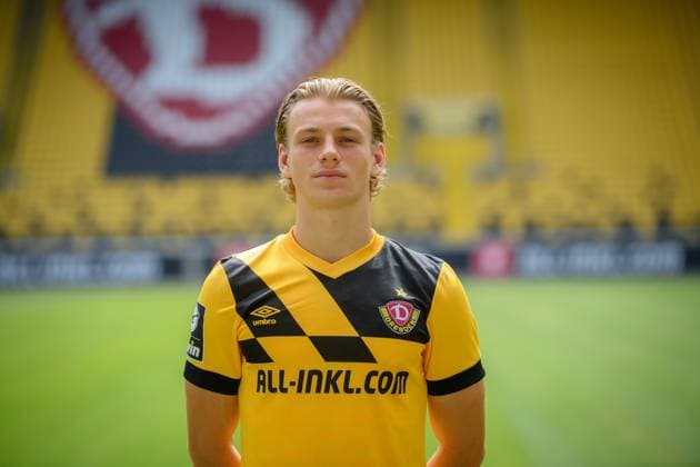 Jonas Oehmichen SG Dynamo Dresden 3 league, portrait date 2023 2024