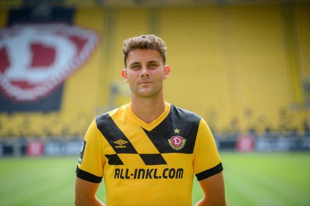 Jakob Lewald SG Dynamo Dresden 3 league, portrait date 2023 2024