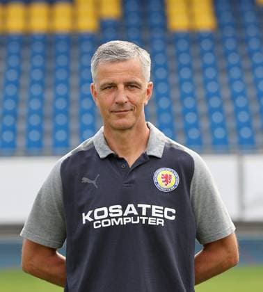 Head coach Jens Haertel Eintracht Braunschweig Eintracht Braunschweig 2 BL, portrait date 2023 2024 61h