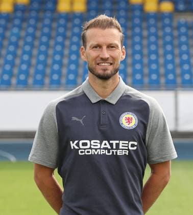 Co coach and coach of the U23 Marc Pfitzner Eintracht Braunschweig Eintracht Braunschweig 2 BL, portrait date 2023 2024