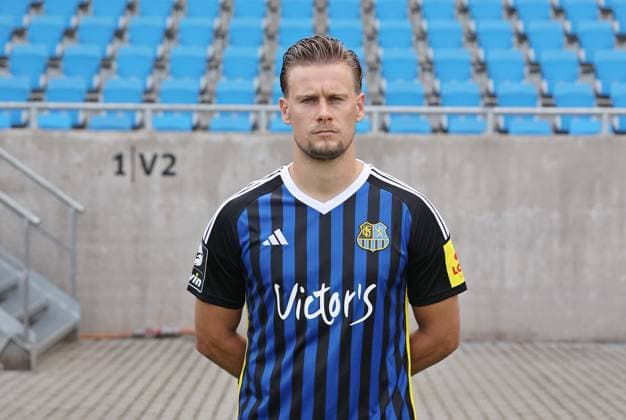 Julius Biada 1 FC Saarbruecken 3 League, portrait date 2023 2024 Saarbruecken Ludwigsparkstadion Saarland Germany DE