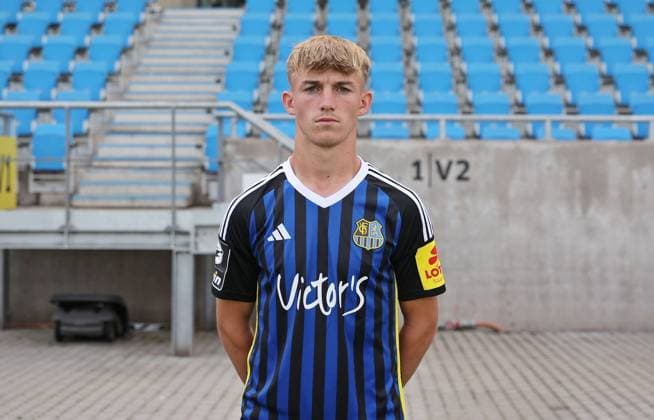 Andy Breuer 1 FC Saarbrücken 3 league, portrait date 2023 2024 Saarbrücken Ludwigsparkstadion Saarland Germany DE
