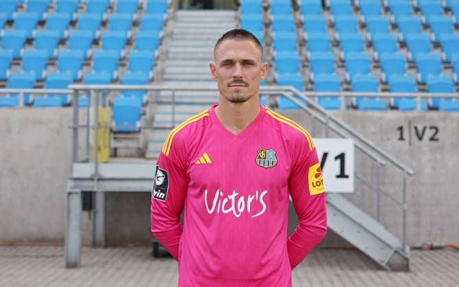 Tim Paterok 1 FC Saarbrücken 3 league, portrait date 2023 2024 Saarbrücken Ludwigsparkstadion Saarland Germany DE