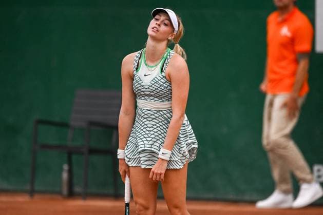 Tennis Internationals - WTA, Tennis Damen 250 - Hungarian Grand Prix Fanny Stollar (HUN) show her disappointment during the third day main draw match of WTA250 Hungarian Gran Prix Tennis on July 19th, 2023 at Romai Teniszakademia , Budapest, Hungary Budapest Hungary  Copyright: xIPAxSport ABACAx BRIPASport20230719_106 IPAxSport ABACAx BRIPASport20230719_106