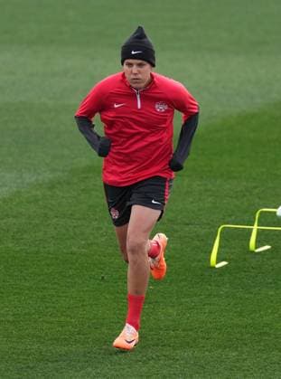 July 20, 2023, Melbourne, Australia: Canadas Christine Sinclair runs during a training session ahead of the FIFA Women s World Cup in Melbourne, Australia, Thursday, July 20, 2023. Canada News - July 20, 2023  - ZUMAc35_ 20230720_zaf_c35_014 Copyright: xScottxBarbourx