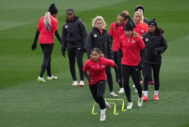 July 20, 2023, Melbourne, Australia: Canadas Olivia Smith runs during a training session ahead of the FIFA Women s World Cup in Melbourne, Australia, Thursday, July 20, 2023. Canada News - July 20, 2023  - ZUMAc35_ 20230720_zaf_c35_016 Copyright: xScottxBarbourx