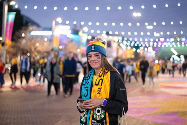 Fans vor dem Stadium Australia vor dem ersten Spiel, AUS, Australien vs Irland, WWC23 FIFA Frauen Fussball Weltmeisterschaft Australien 2023, Gruppe A, 1. Spieltag, 20.07.2023 AUS, Australien vs Irland, WWC23 FIFA Frauen Fussball Weltmeisterschaft Australien 2023, Gruppe A, 1. Spieltag, 20.07.2023 Sydney *** Fans outside Stadium Australia before first match, AUS, Australia vs Ireland, WWC23 FIFA Womens World Cup Australia 2023, Group A, Matchday 1, 20 07 2023 AUS, Australia vs Ireland, WWC23 FIFA Womens World Cup Australia 2023, Group A, Matchday 1, 20 07 2023 Sydney Copyright: xEibner-Pressefoto Memmlerx EP_MMR