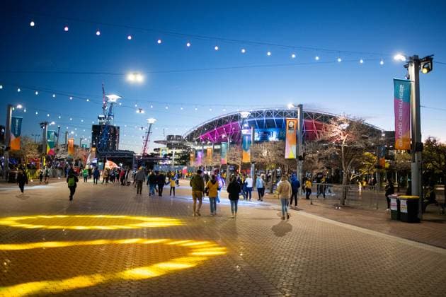 Fans vor dem Stadium Australia vor dem ersten Spiel, AUS, Australien vs Irland, WWC23 FIFA Frauen Fussball Weltmeisterschaft Australien 2023, Gruppe A, 1. Spieltag, 20.07.2023 AUS, Australien vs Irland, WWC23 FIFA Frauen Fussball Weltmeisterschaft Australien 2023, Gruppe A, 1. Spieltag, 20.07.2023 Sydney *** Fans outside Stadium Australia before first match, AUS, Australia vs Ireland, WWC23 FIFA Womens World Cup Australia 2023, Group A, Matchday 1, 20 07 2023 AUS, Australia vs Ireland, WWC23 FIFA Womens World Cup Australia 2023, Group A, Matchday 1, 20 07 2023 Sydney Copyright: xEibner-Pressefoto Memmlerx EP_MMR