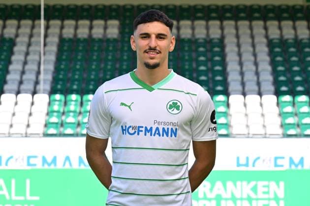 18 07 2023 SpVgg Greuther Fürth Kleeblatt Spielvereinigung 2 Football Bundesliga Season 2023 2024 photo appointment portrait appointment presentation press appointment single photo portrait portrait headshot Oualid Mhamdi 3, SpVgg Greuther Fürth