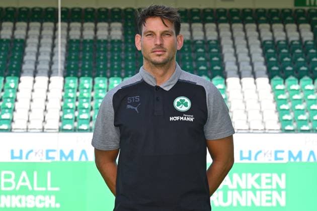 18 07 2023 SpVgg Greuther Fürth Kleeblatt Spielvereinigung 2 Fussball Bundesliga Saison 2023 2024 photo appointment portrait appointment presentation press appointment single photo portrait portrait head picture Dr Stefan Söllner team doctor SpVgg Greuther Fürth