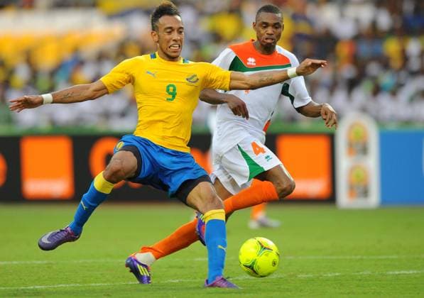 2012 African Cup of Nations, Gabon Vs Nigeria Gabon s Aubameyang and Niger s Amadou during the 2012 African Cup of Nations soccer match, Gabon Vs Niger at the Stade de l Amitie in Libreville,Gabon on January 23, 2012. Photo by ABACAPRESS.COM Libreville Gabon  Copyright: xABACAx 305608_015 ABACAx 305608_015