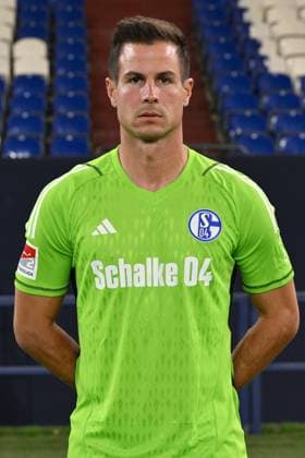 Goalkeeper Michael Langer FC Schalke 04 2 BL, portrait date 2023 2024 Gelsenkirchen Nordrhein Westfalen Germany Team2