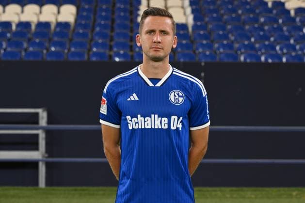 Paul Seguin FC Schalke 04 2 BL, portrait date 2023 2024 Gelsenkirchen North Rhine Westphalia Germany Team2