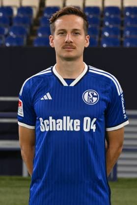 Cedric Brunner FC Schalke 04 2 BL, portrait date 2023 2024 Gelsenkirchen North Rhine Westphalia Germany Team2