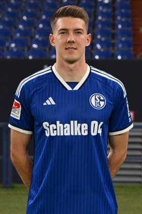 Florian Flick FC Schalke 04 2 BL, portrait date 2023 2024 Gelsenkirchen North Rhine Westphalia Germany Team2