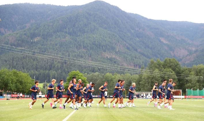 RB Leipzig Italy training camp Bruneck, 20 07 2023, Sportpark Reiperting Reischach, football, RB Leipzig GER Bundesliga training camp in South Tyrol Italy , In picture team run , Picture Point