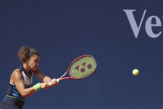 Jasmine Paolini with the backhand at the Palermo Open Ladies WTA, Tennis Damen 250 during WTA 250 Palermo Ladies Open, Tennis Internationals in Palermo, Italy, July 20 2023  Copyright: xMassimilianoxCarnabuci IPAxSportx xx 0 IPA_IPA39319994