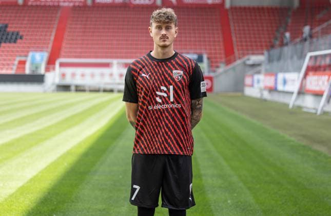 Calvin Brackelmann 17, FCI FC Ingolstadt 04 3 Liga, portrait date 2023 2024 3 Liga FC Ingolstadt 04 season 2023 2024 portrait