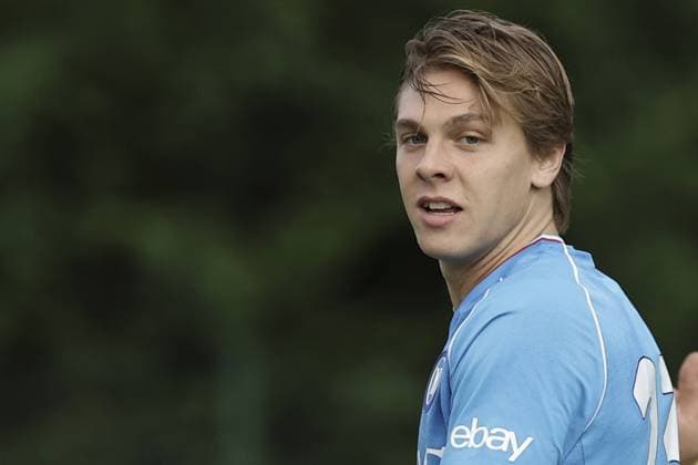 Italy: SSC Napoli preseason 2023-24, Anaune Val Di Non vs SSC Napoli SSC Napoli™s Italian forward Alessio Zerbin looks during friendly match Anaune Val Di Non vs SSC Napoli. 1D3A4206 Copyright: xAntonioxBalascox