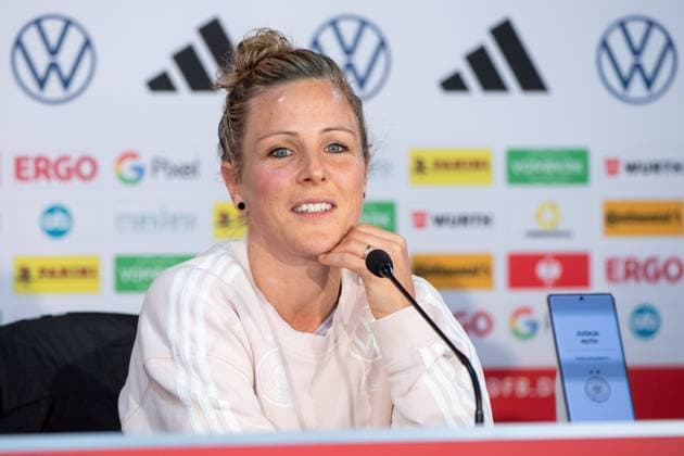 Sport Themen der Woche KW29 Sport Bilder des Tages Svenja Huth (Deutschland, 09), AUS, Pressekonferenz DFB Frauen Nationalmannschaft Deutschland, FIFA Frauen Fussball Weltmeisterschaft Australien 2023, 21.07.2023 AUS, Pressekonferenz DFB Frauen Nationalmannschaft Deutschland, FIFA Frauen Fussball Weltmeisterschaft Australien 2023, 21.07.2023 Wyong *** Svenja Huth Germany, 09 , AUS, Press Conference DFB Womens National Team Germany, FIFA Womens World Cup Australia 2023, 21 07 2023 AUS, Press Conference DFB Womens National Team Germany, FIFA Womens World Cup Australia 2023, 21 07 2023 Wyong Copyright: xEibner-Pressefoto Memmlerx EP_MMR