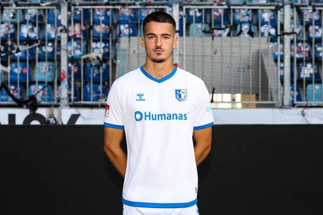 Andi Hoti 1 FC Magdeburg,3 2 football Bundesliga portrait appointment 2023 2024 official photo appointment 1 FC Magdeburg in the MDCC Arena in Magdeburg portrait, portrait,single image,Germany, football, men,GER,20 07 2023 Christian Schroedter