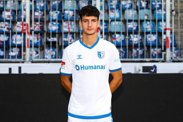 Daniel Elfadli 1 FC Magdeburg,6 2 football Bundesliga portrait appointment 2023 2024 official photo appointment 1 FC Magdeburg in the MDCC Arena in Magdeburg portrait, portrait,single image,Germany, football, men,GER,20 07 2023 Christian Schroedter