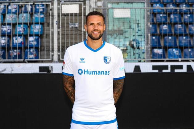 Luc Castaignos 1 FC Magdeburg,9 2 football Bundesliga portrait appointment 2023 2024 official photo appointment 1 FC Magdeburg in the MDCC Arena in Magdeburg portrait, portrait,single image,Germany, football, men,GER,20 07 2023 Christian Schroedter