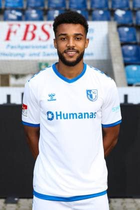 Leon Bell Bell 1 FC Magdeburg,19 2 football Bundesliga portrait appointment 2023 2024 official photo appointment 1 FC Magdeburg in the MDCC Arena in Magdeburg portrait, portrait,single picture,Germany, football, men,GER,20 07 2023 Christian Schroedter