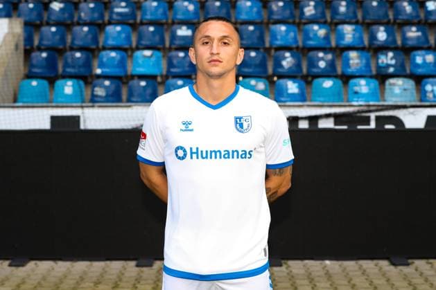Baris Atik 1 FC Magdeburg,23 2 football Bundesliga portrait appointment 2023 2024 official photo appointment 1 FC Magdeburg in the MDCC Arena in Magdeburg portrait, portrait,single image,Germany, football, men,GER,20 07 2023 Christian Schroedter